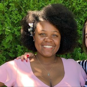 Meet your Posher, Hannah